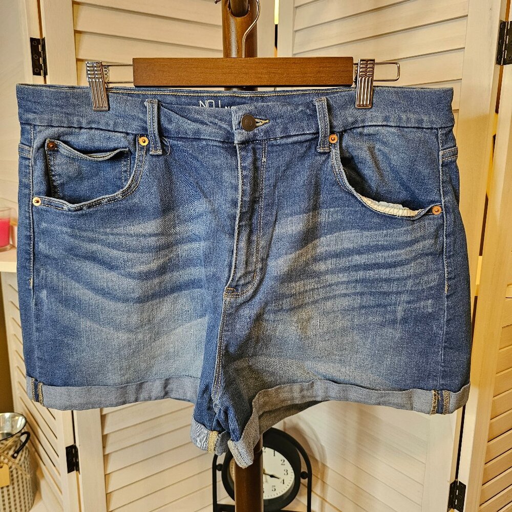 No Boundaries Jr Size 19, Denim Shorts